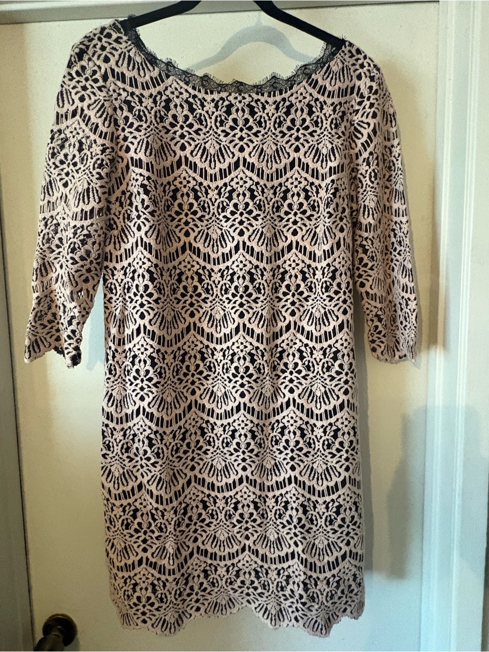 Chelsea28 Lace Crochet Overlay 3/4 Sleeve Shift Dress - Tan/Black